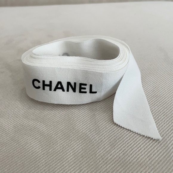 Chanel Gift Ribbon 🎀 - Picture 2 of 4